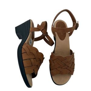 Easy Spirit Women's Brown Woven Sandals with Ankle Strap